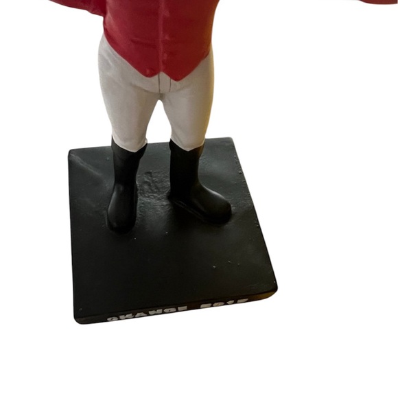 Barack Obama 7 Inches Tall Polyresin Bobblehead Action Figure - Picture 4 of 12